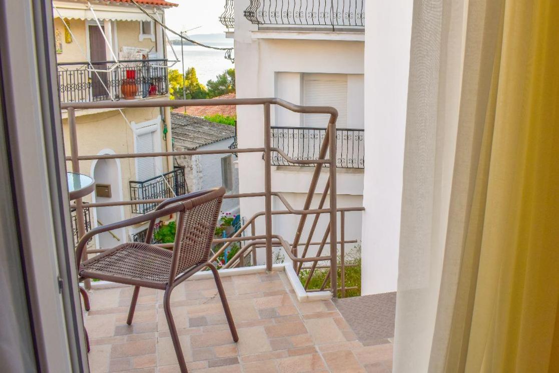 La Maison Plakes Rooftop Apt Szkiáthosz Kültér fotó